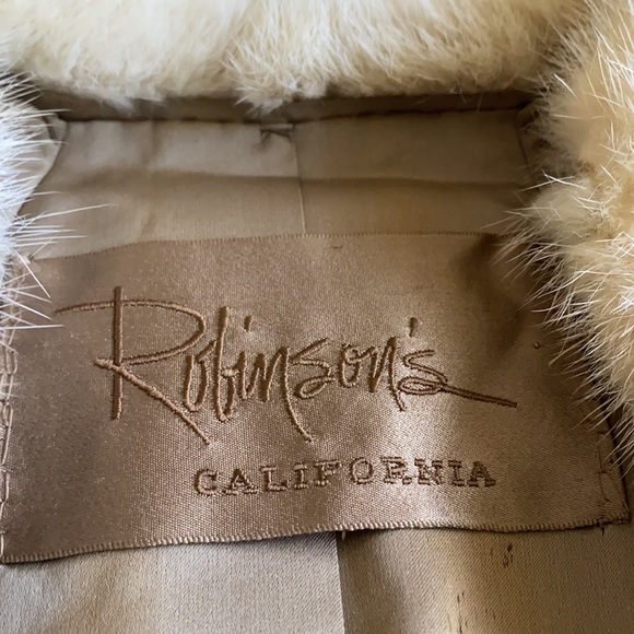 Robinson’s California Vintage Cream and Brown Fur Coat - Picture 5 of 9